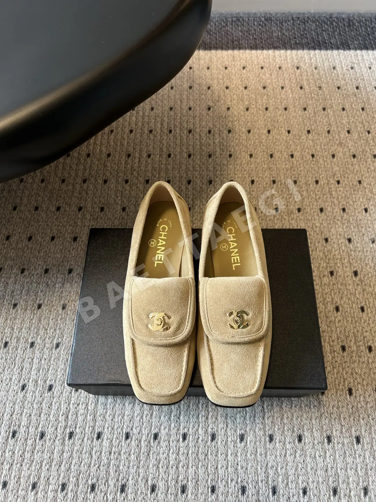 샤넬 스퀘어 토 버클 로퍼 95309
