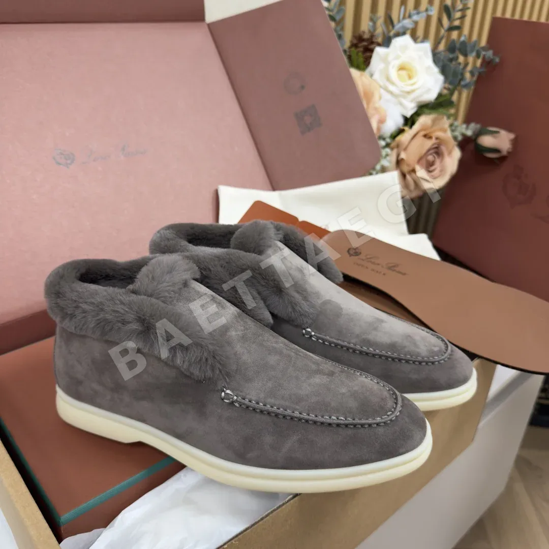 로로피아나 오픈 워크 퍼 161236