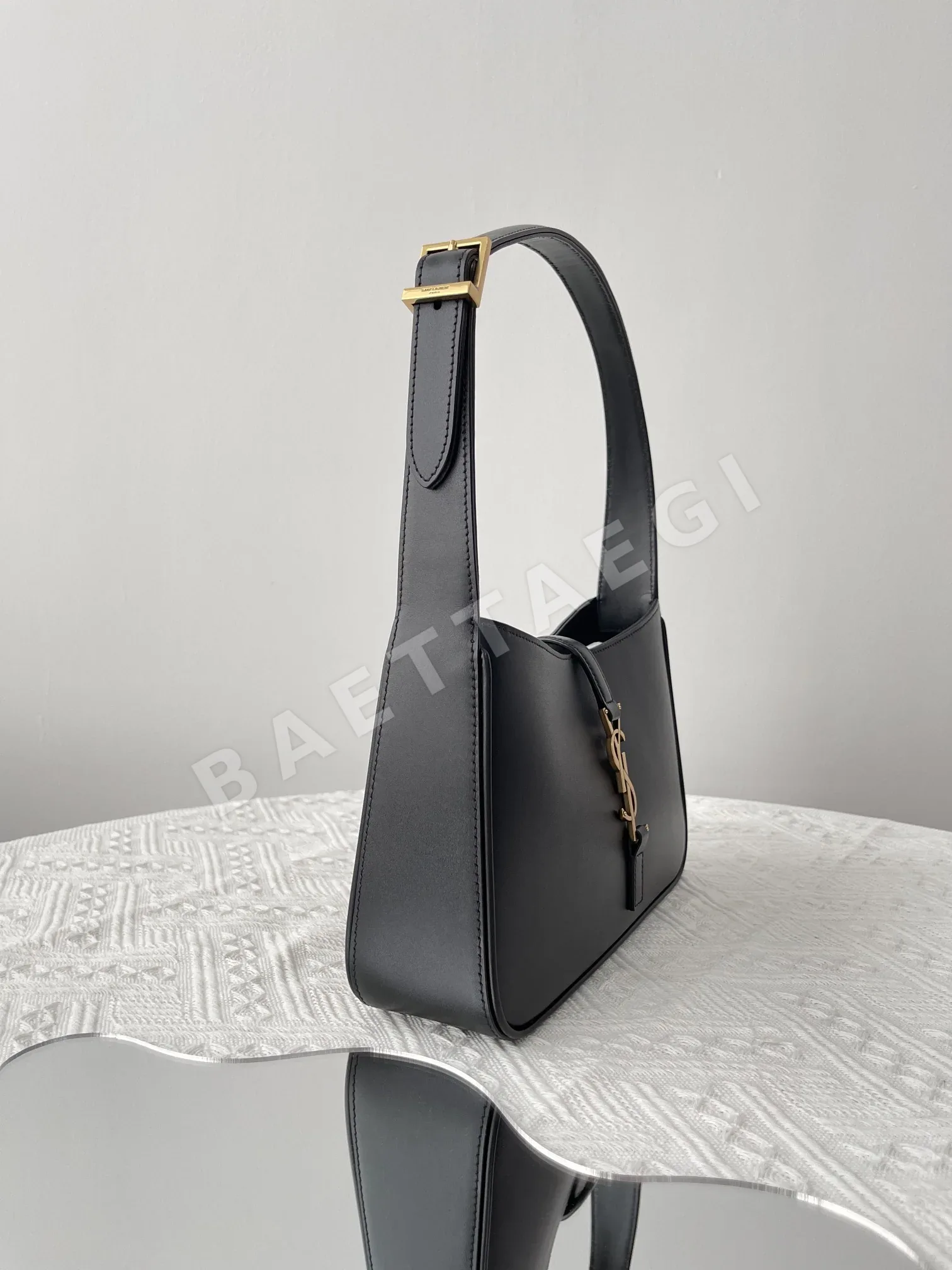 생로랑 르 5 아 7 새들백 가방 상세 이미지 3