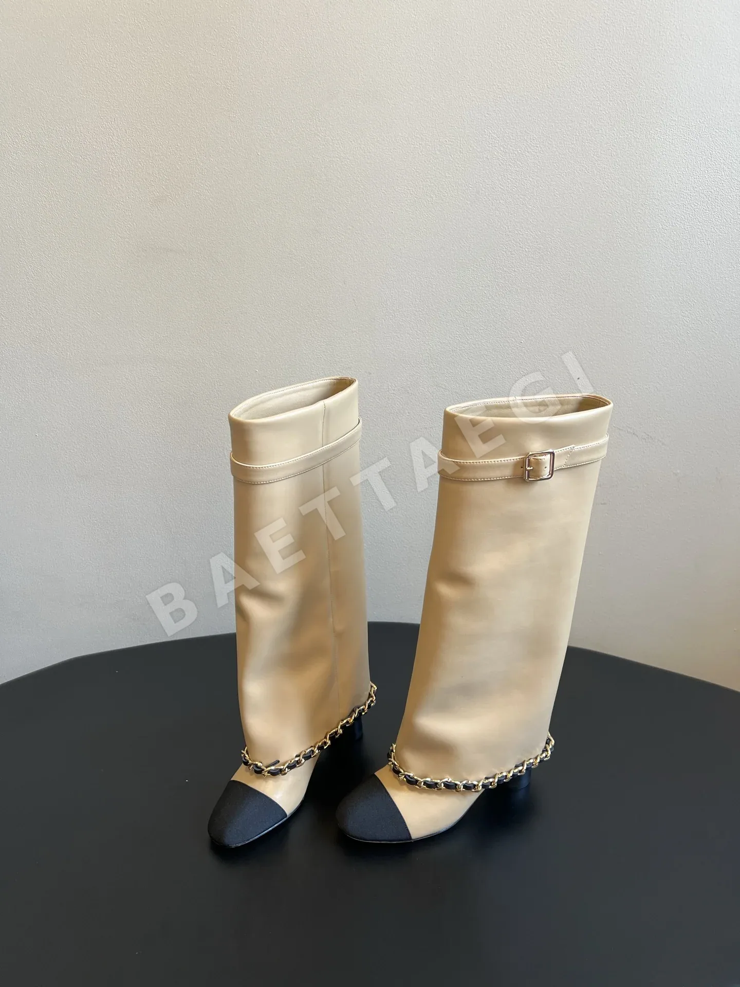 샤넬 부츠 여성 양가죽 컬러블록 토 상세 이미지 2