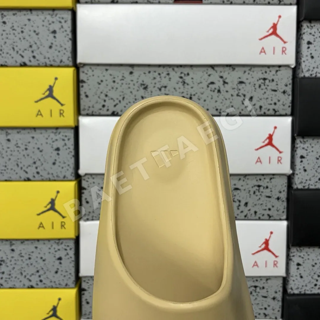 아디다스 [LW] 이지 슬라이드 FW6344 200633 Adidas Yeezy Slide Desert Sand 상세 이미지 6