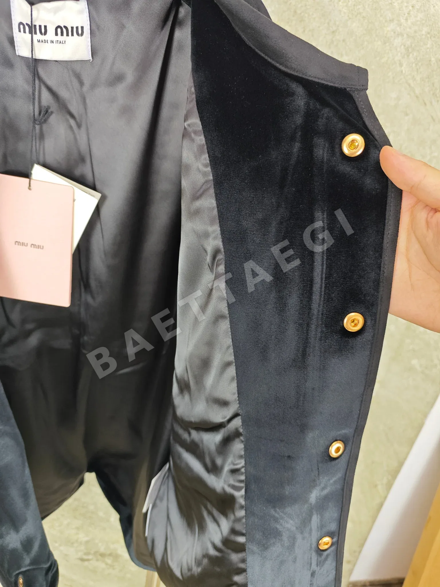 미우미우 벨벳 패치워크 자켓 상세 이미지 5