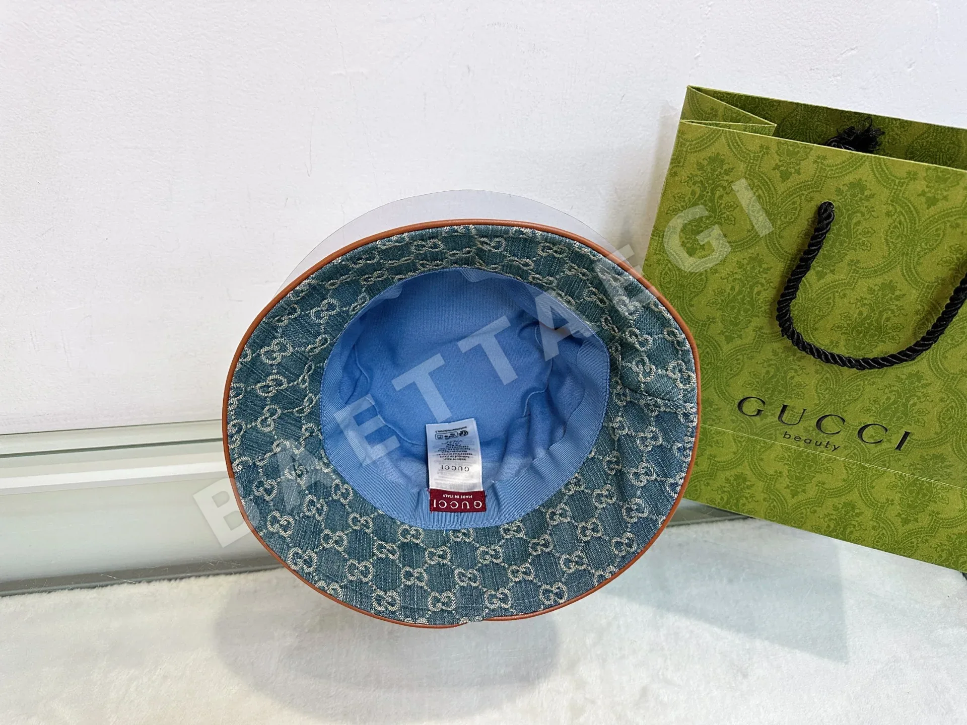 구찌 그래픽 버킷햇 모자 상세 이미지 2