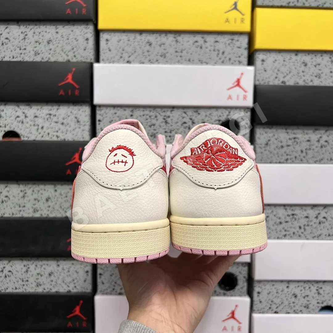나이키 [PK4.0] 조던 1 레트로 로우 OG SP IO7604-101 201256 Nike Jordan 1 Retro Low OG SP 상세 이미지 4