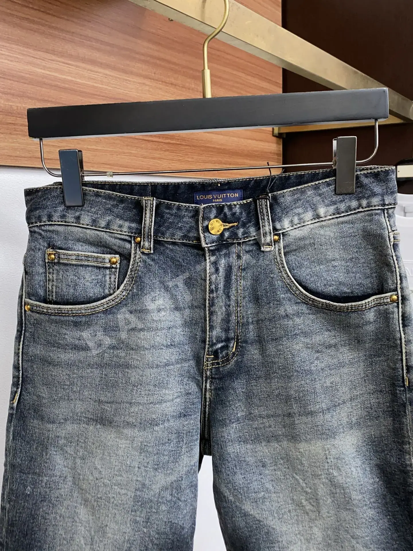 루이비통 데님 슬림핏 남성 반바지 상세 이미지 3