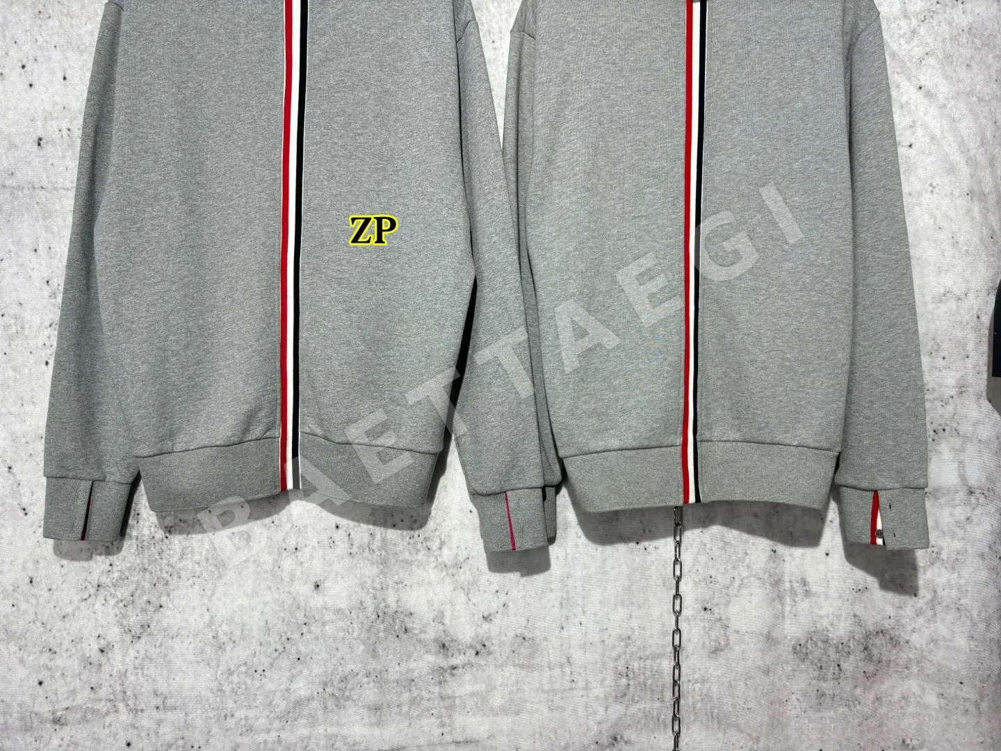 톰브라운 무지 4바 스트라이프 크루넥 긴팔 스웨트 셔츠 상세 이미지 6