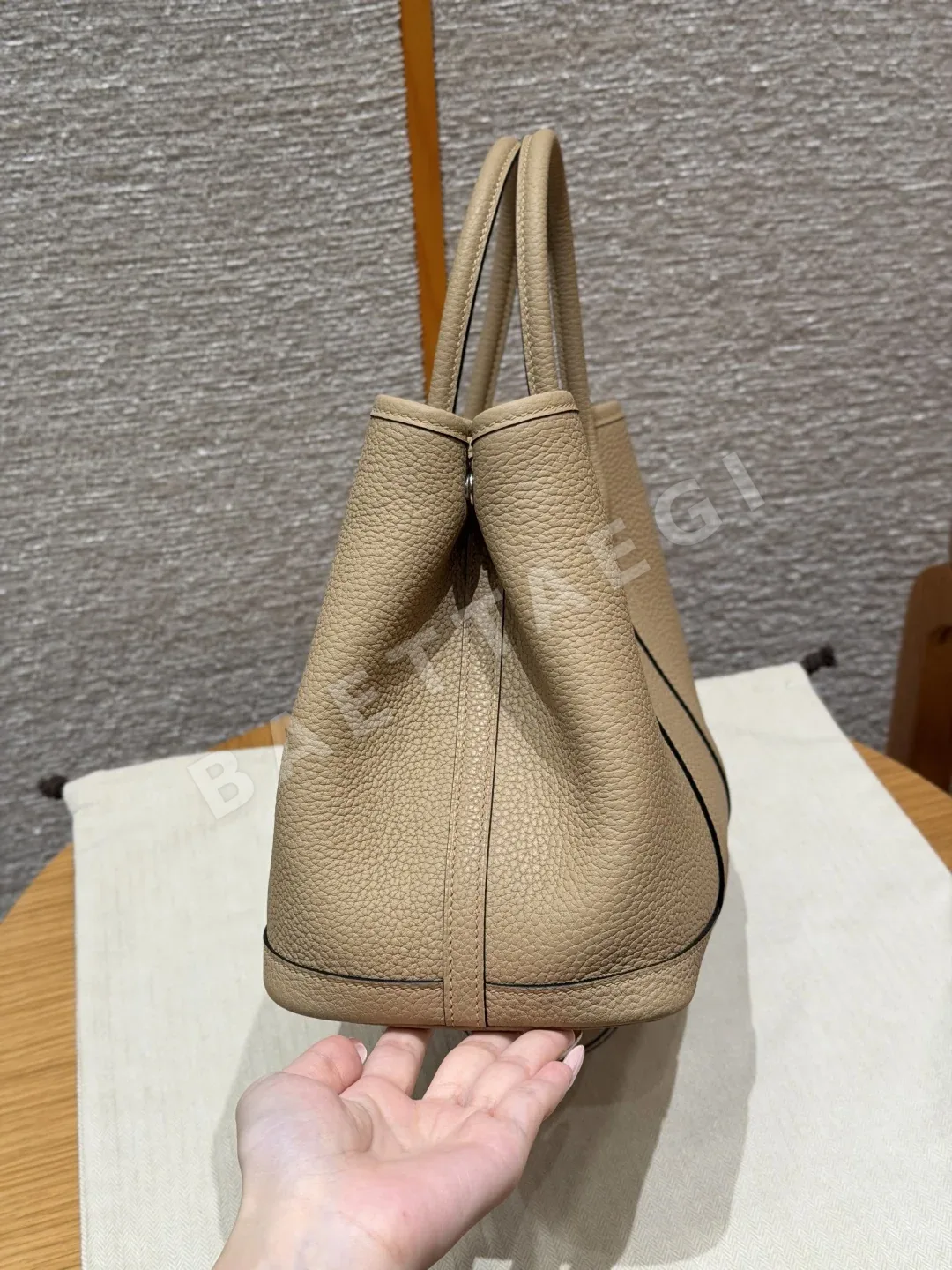 에르메스 가든파티 가죽 숄더백 30 cm 상세 이미지 2