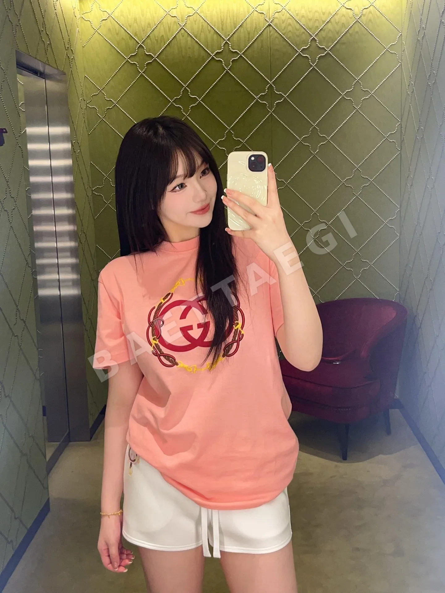 구찌 인터로킹 더블 G 로고 반팔 티셔츠 상세 이미지 3
