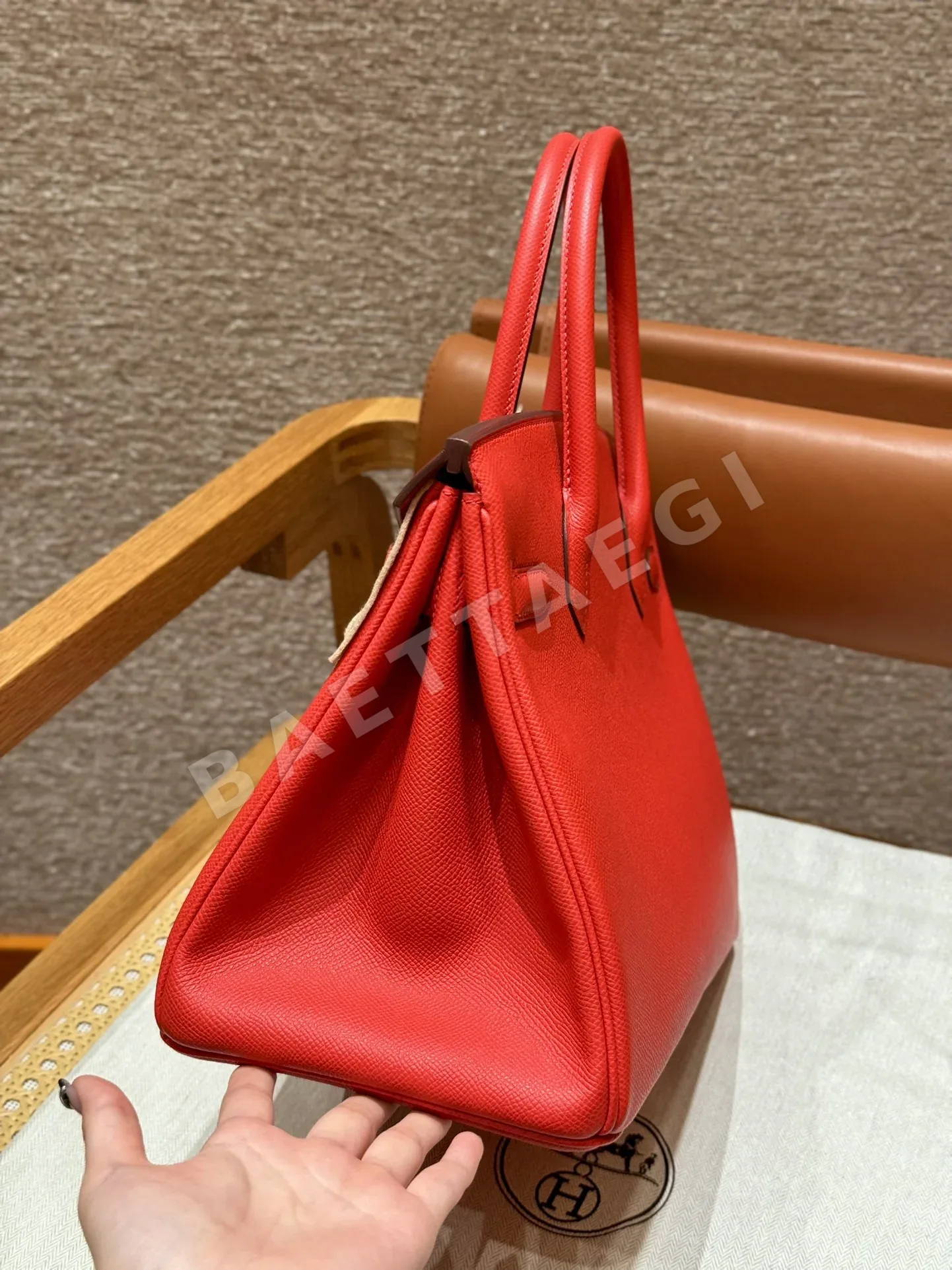 에르메스 버킨 가방 하트 레드 상세 이미지 3