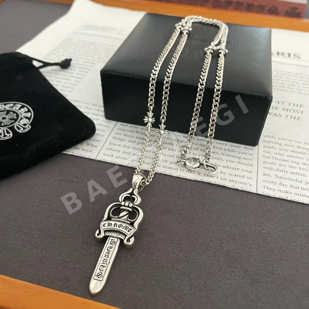 크롬하츠 크로스 앤 플라워 펜던트 목걸이 126857