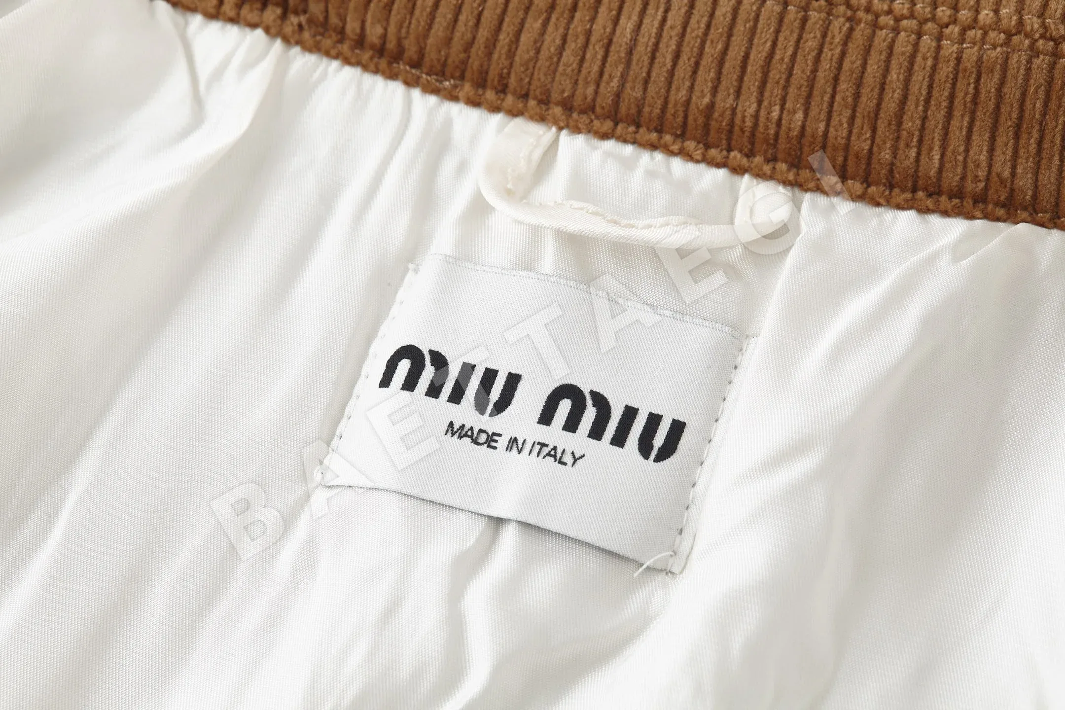 미우미우 포켓 자수 데님 자켓 상세 이미지 8