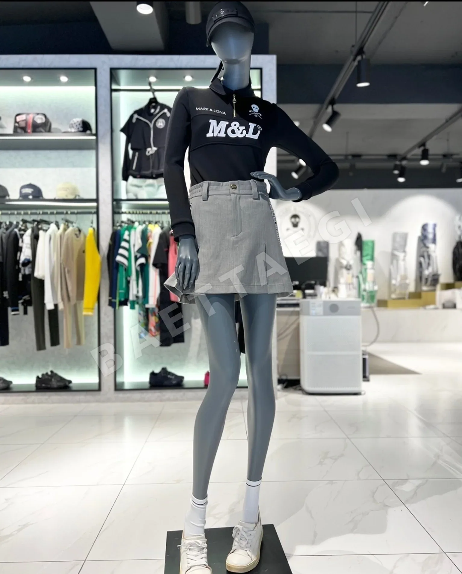 마크앤로나 여성 하프 집업 긴팔 골프원피스 상세 이미지 3