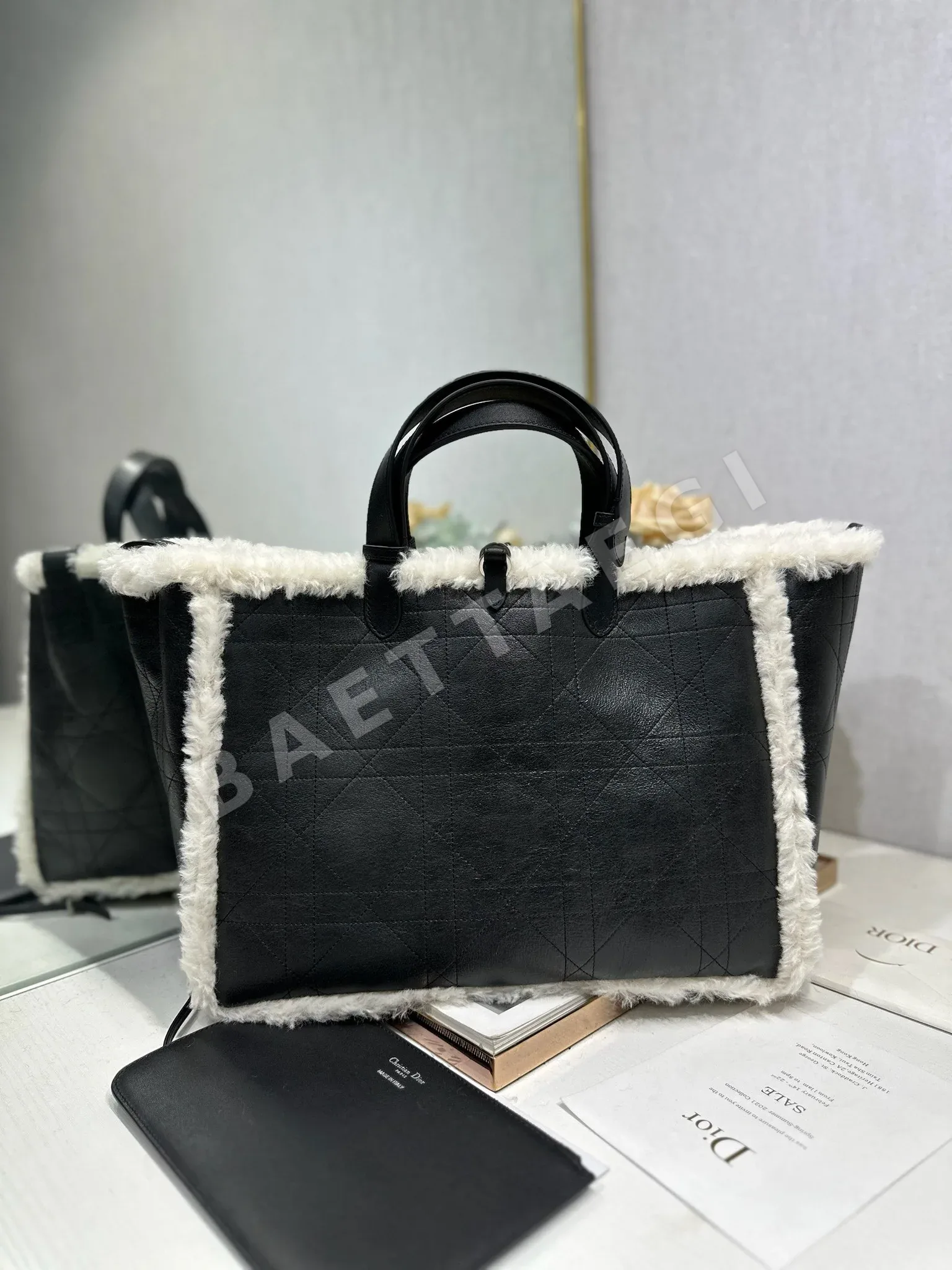 디올 트루저 트트백 가죽 숄더백 상세 이미지 3