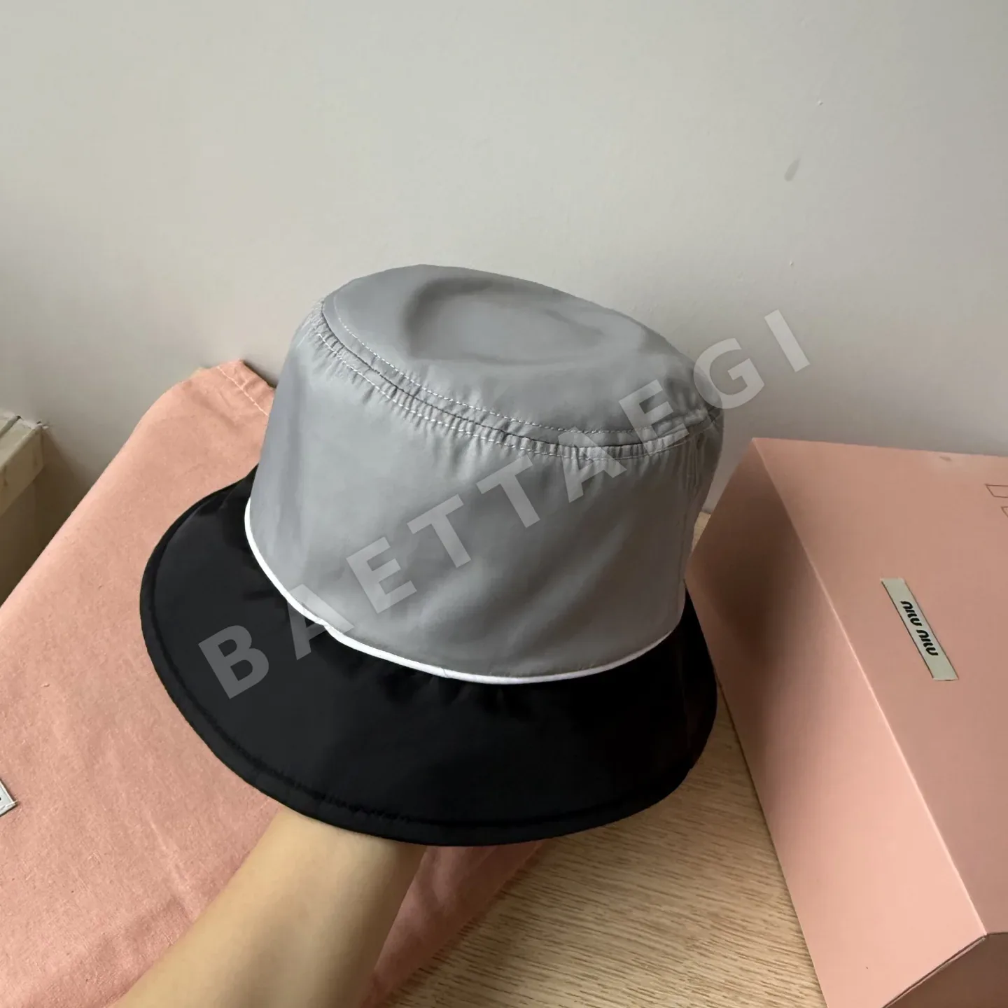 미우미우 모자 81296 Miu Miu Cap 상세 이미지 6