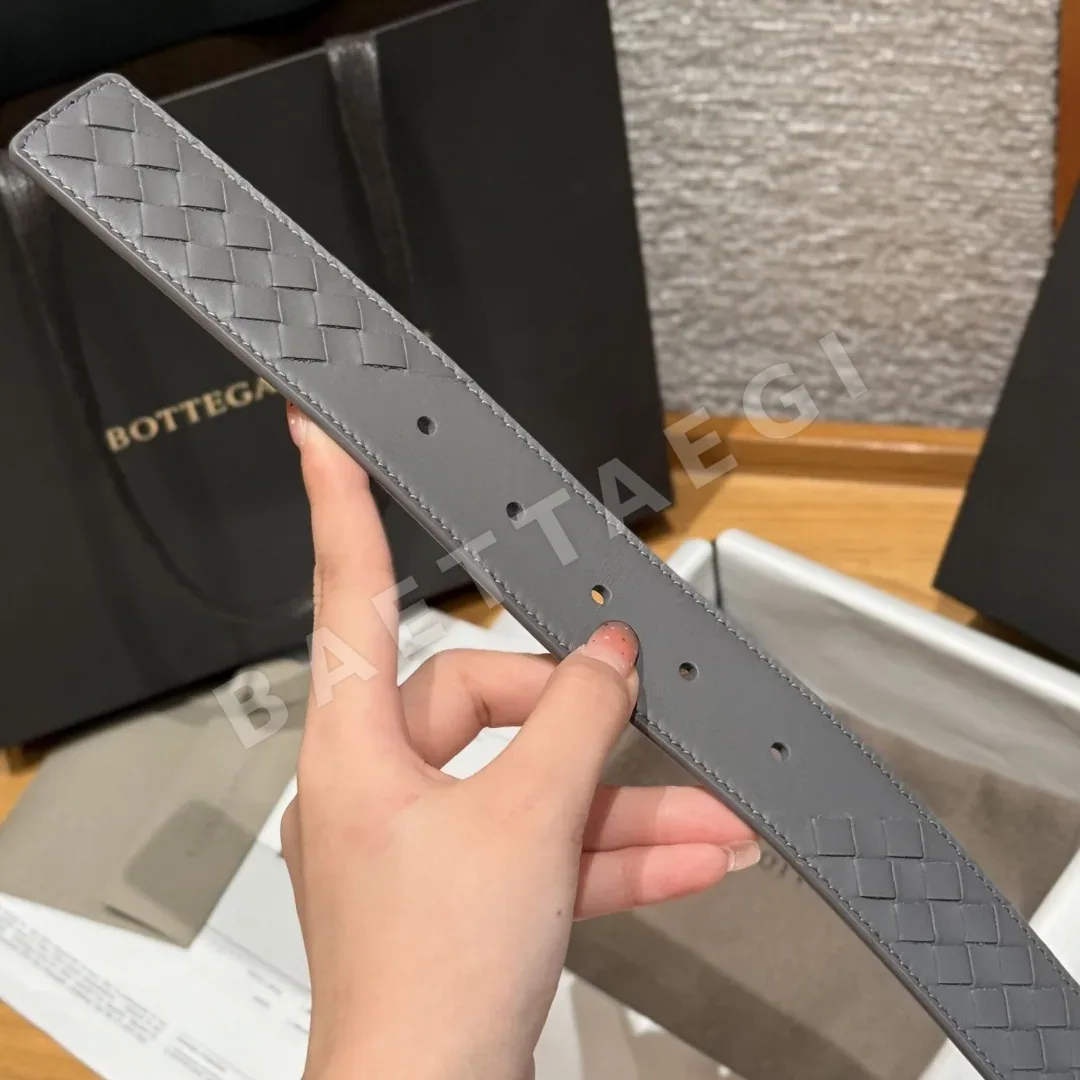 보테가베네타 인트레치오 루프 소가죽 벨트 35MM 상세 이미지 9
