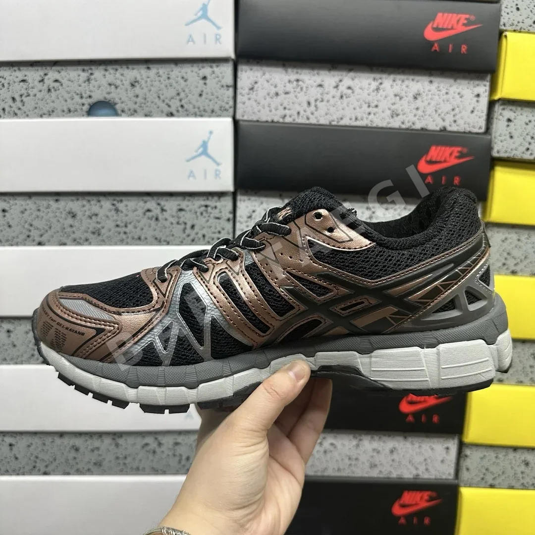아식스 [KO] 젤 카야노 20 1203A388-002 200447 Asics Gel-Kayano 20 Black Reddish Brown 상세 이미지 3