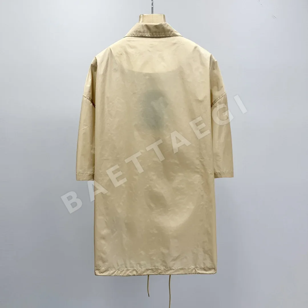 프라다 삼각 로고 리나일론 반팔 셔츠 상세 이미지 2