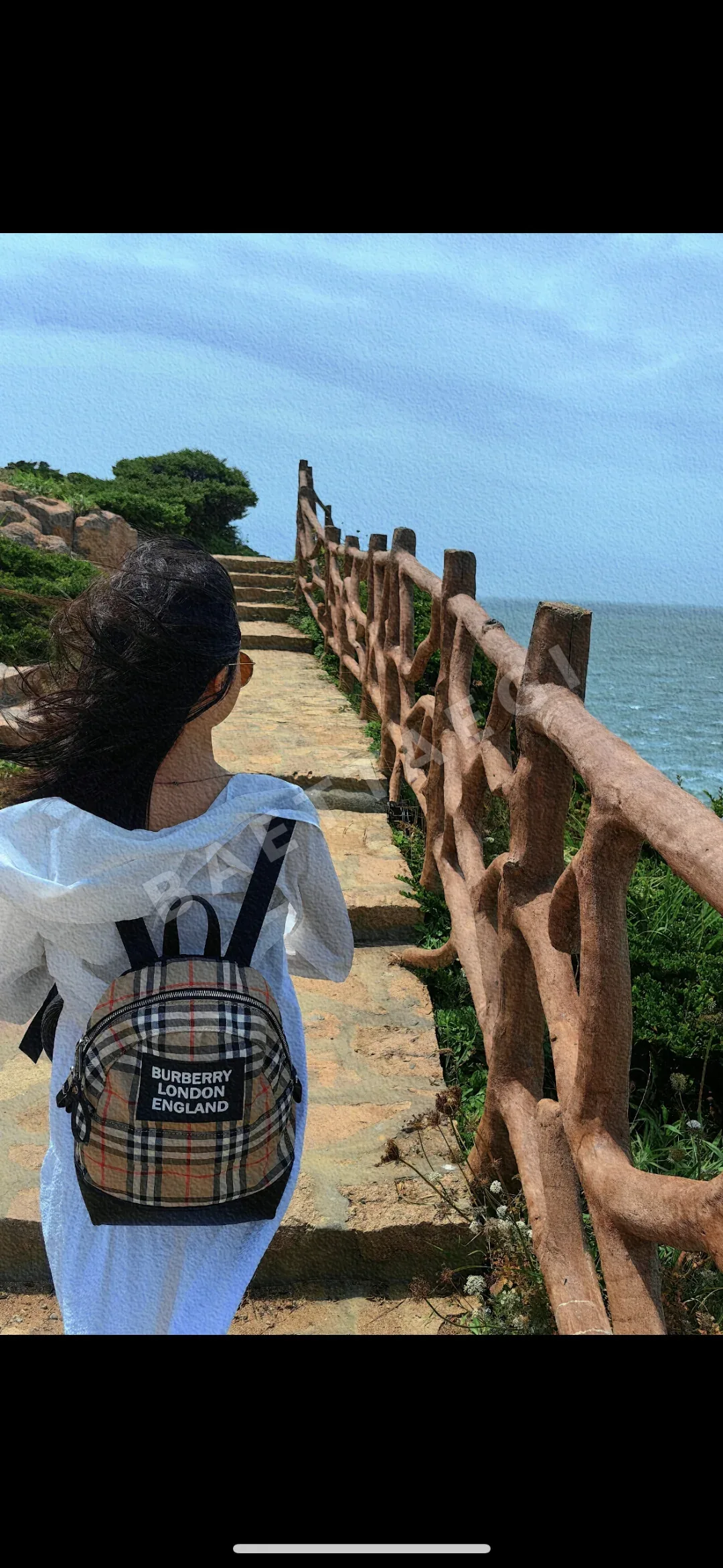 버버리 소가죽 체크 백팩 상세 이미지 9