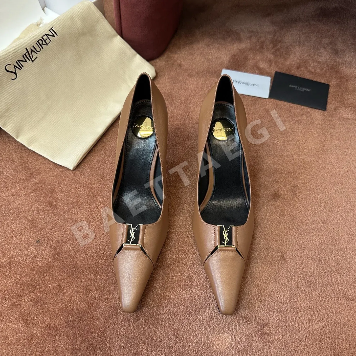 생로랑 YSL 뮬 플랫힐 149727