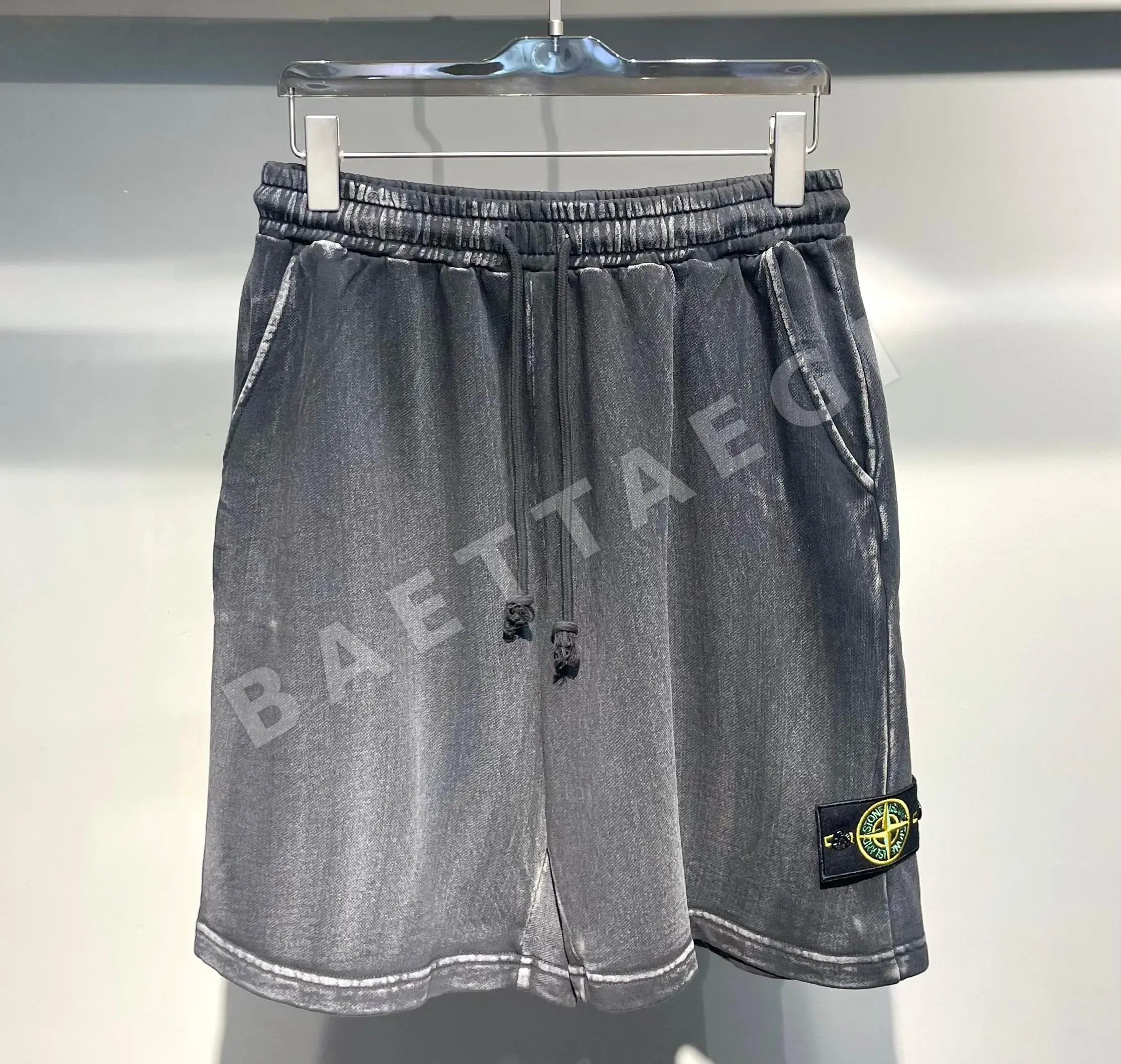 스톤아일랜드 타이다이 워시드 반바지 상세 이미지 6