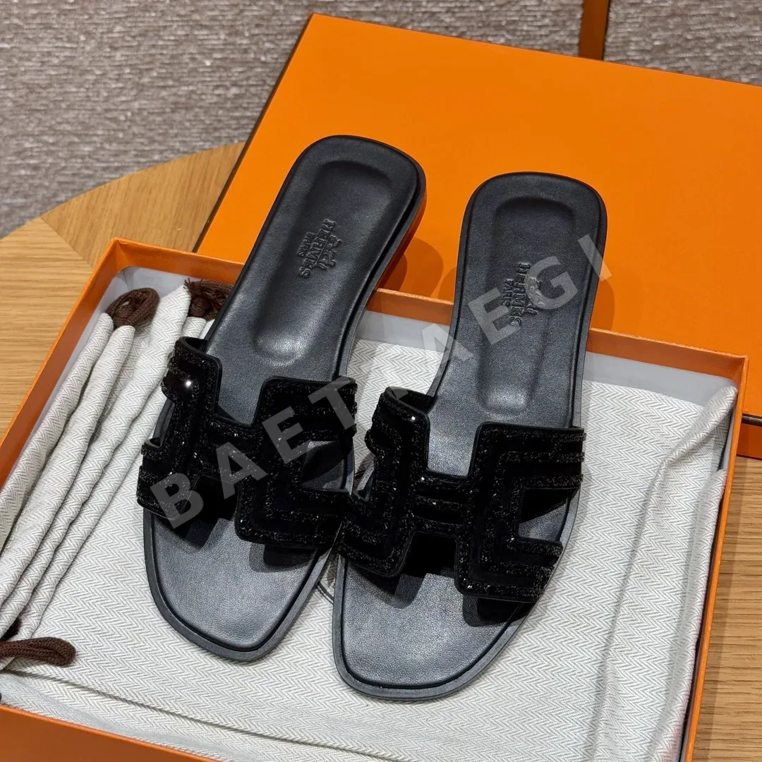 에르메스 오란 샌들 블랙 가죽 H 컷아웃 165709