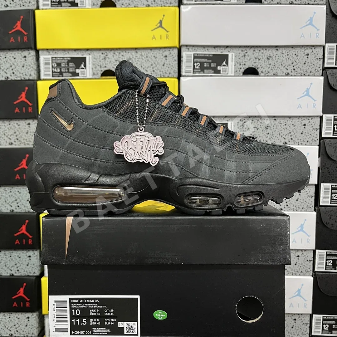 나이키 [GX] 에어 맥스 95 블랙 레드 그레이 HQ6457-001 201227 Nike Air Max 95 Central Cee Live