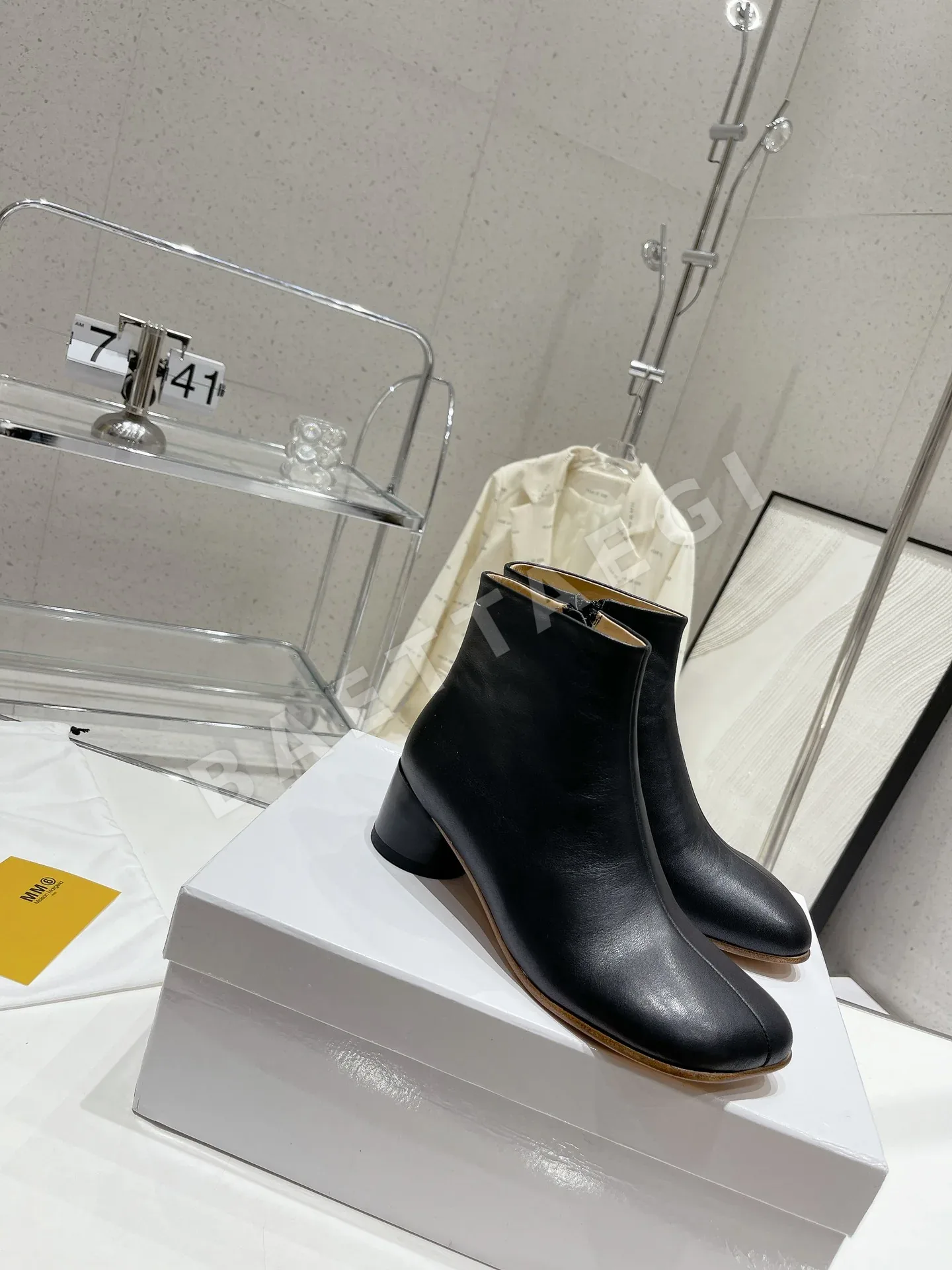 마르지엘라 사각코 앵클 부츠 9210