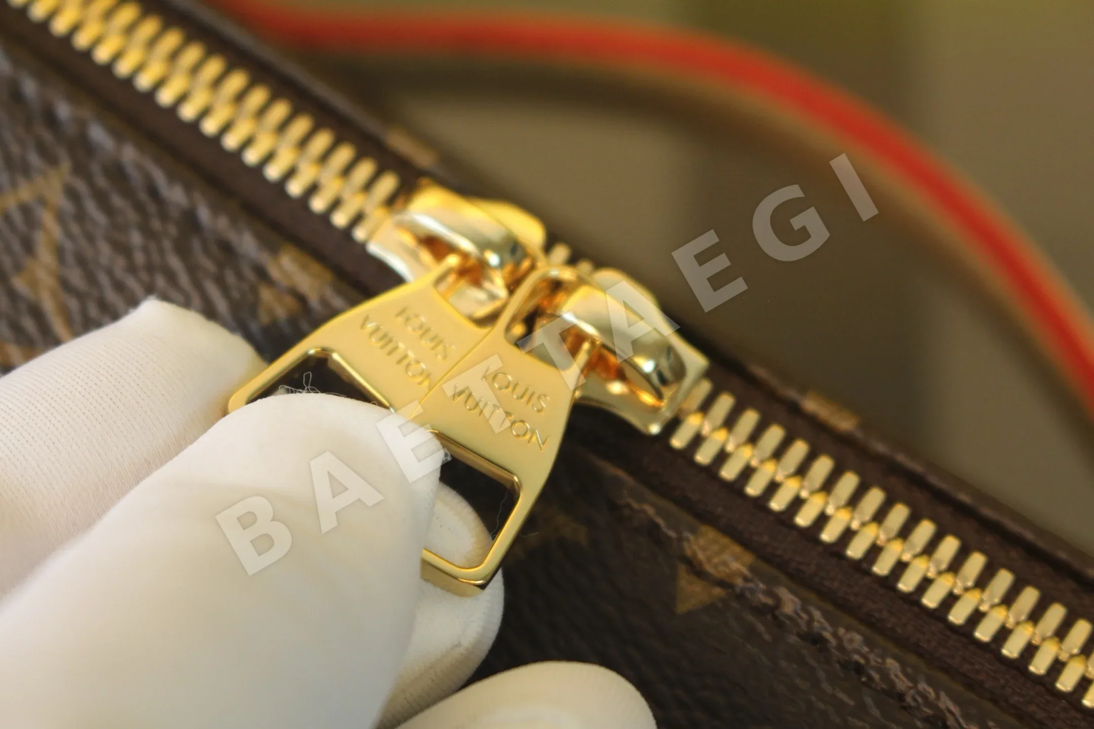 루이비통 모노그램 캔버스 화장품 파우치 M11750 상세 이미지 5