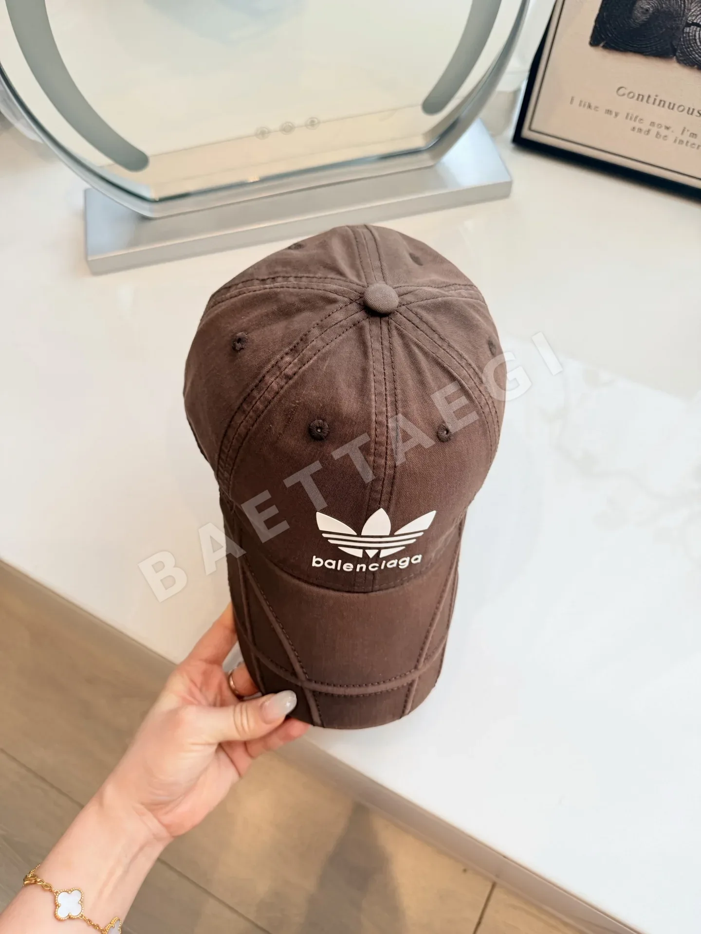 발렌시아가 야구모자 상세 이미지 4