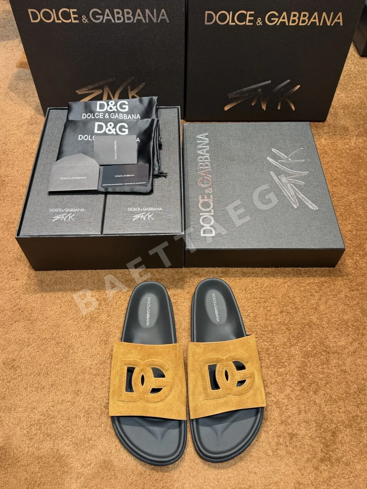 돌체앤가바나 카프스킨 남성 슬리퍼 155443