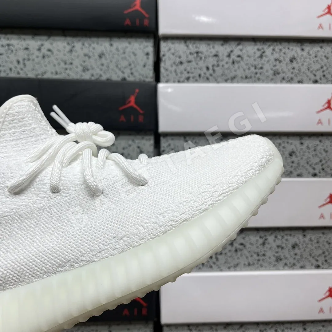 아디다스 [XQ] 이지 부스트 350 V2 CP9366 200782 Adidas Yeezy Boost 350 V2 Cream 상세 이미지 5