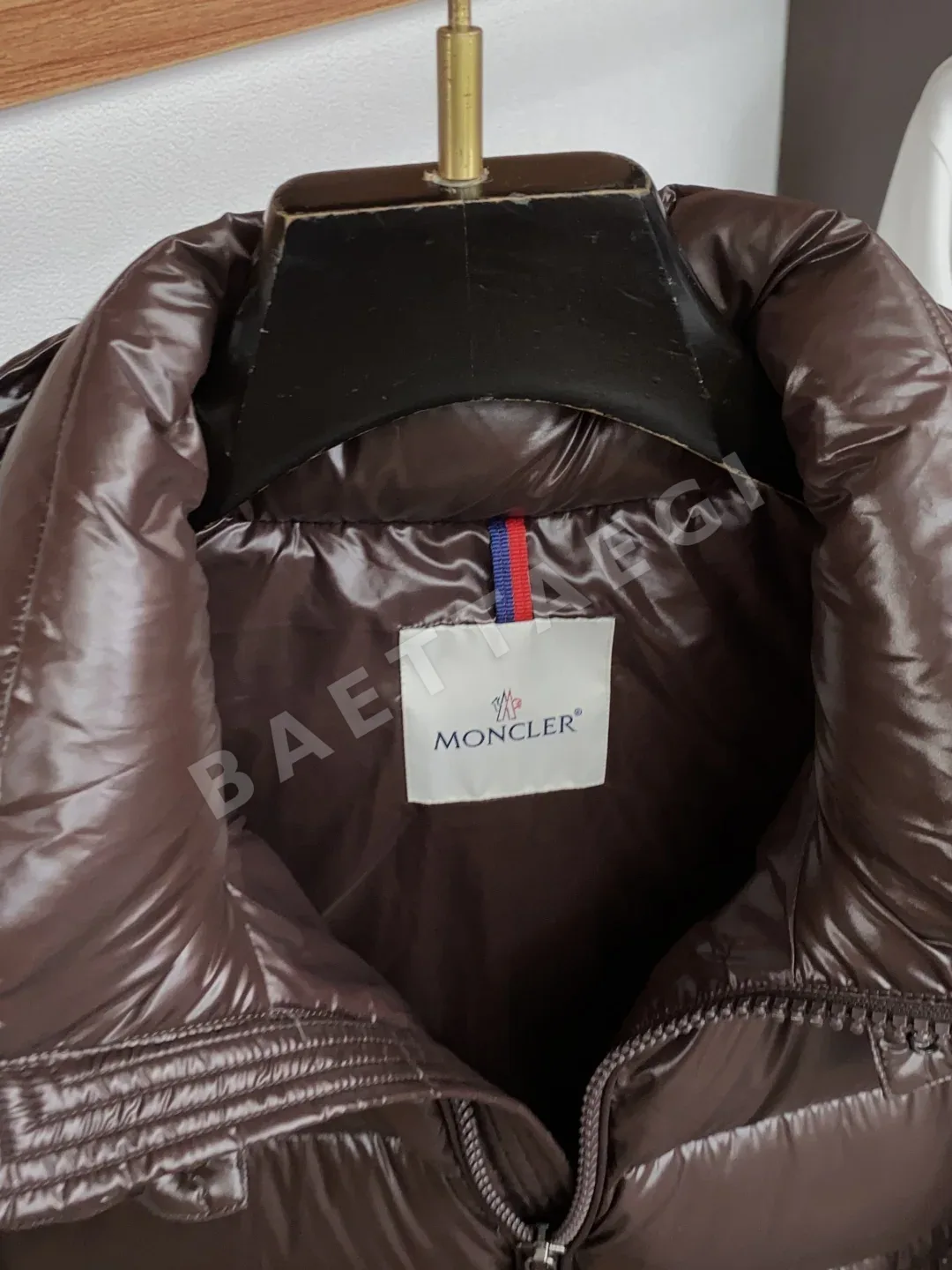 몽클레르 마야(Moncler Maya) 후드 쇼트 다운 자켓 상세 이미지 3