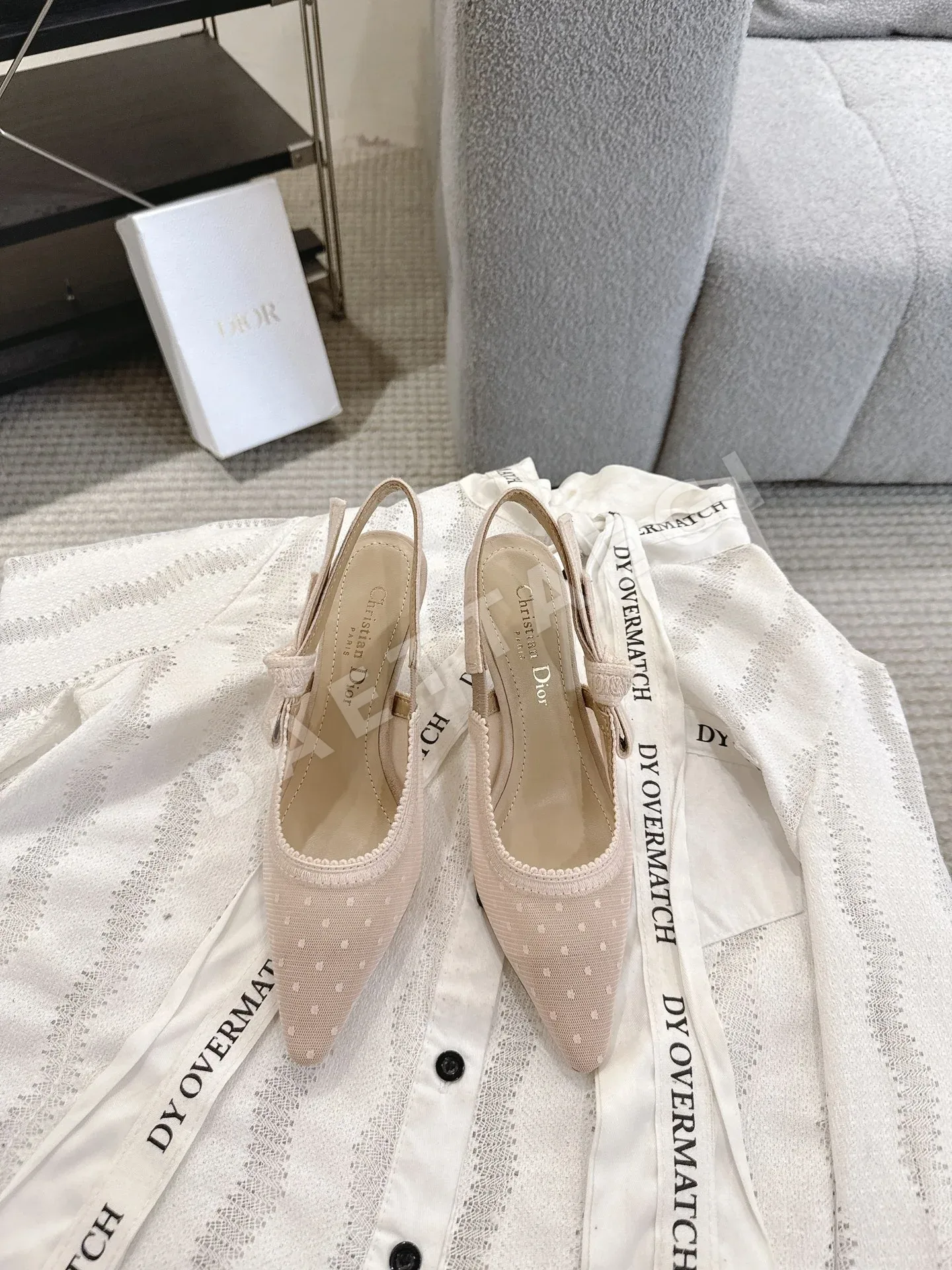 디올 리본 자수 키튼힐 샌들 98803
