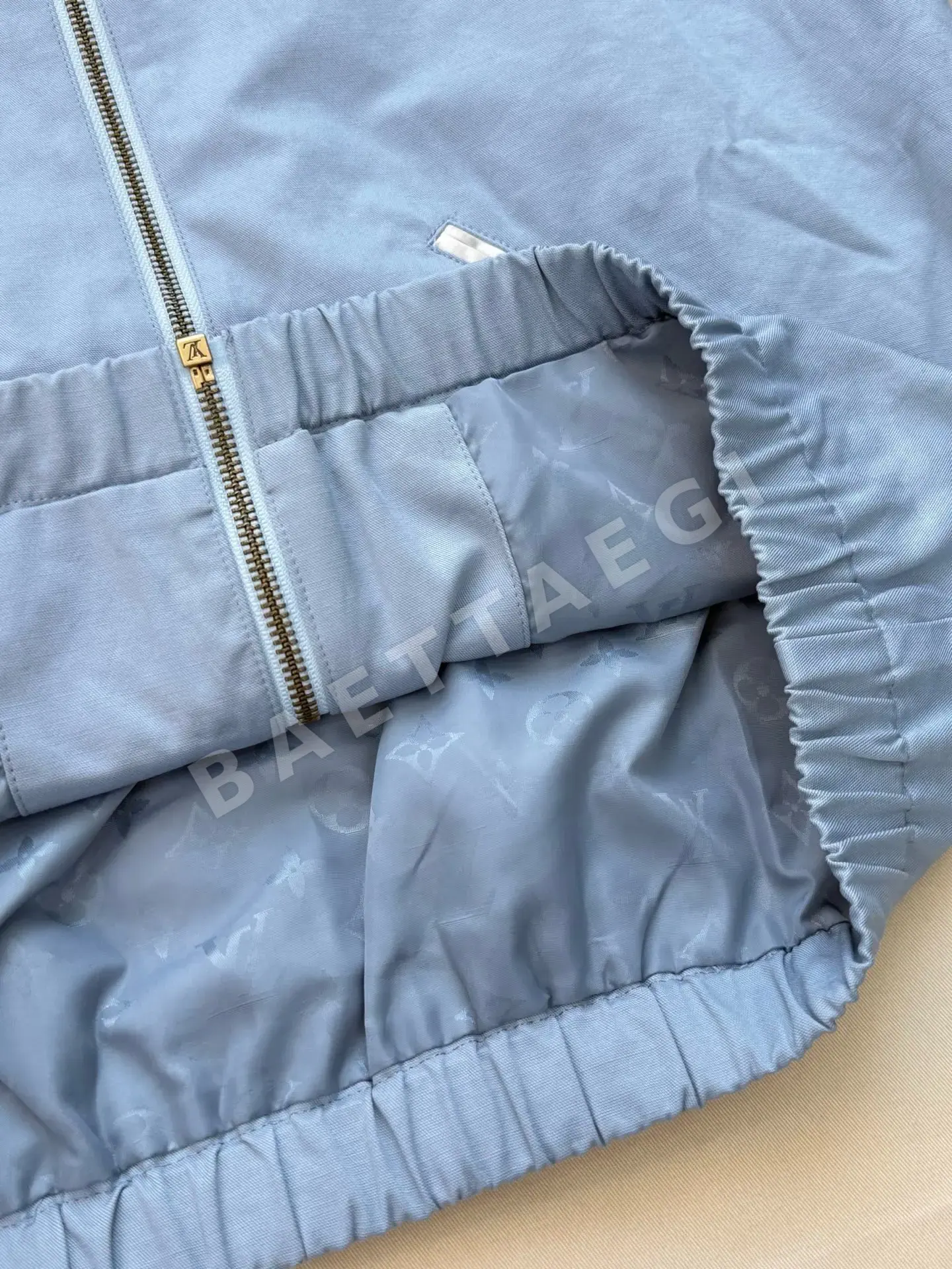 루이비통 컬러 블록 카라 여성 자켓 상세 이미지 8