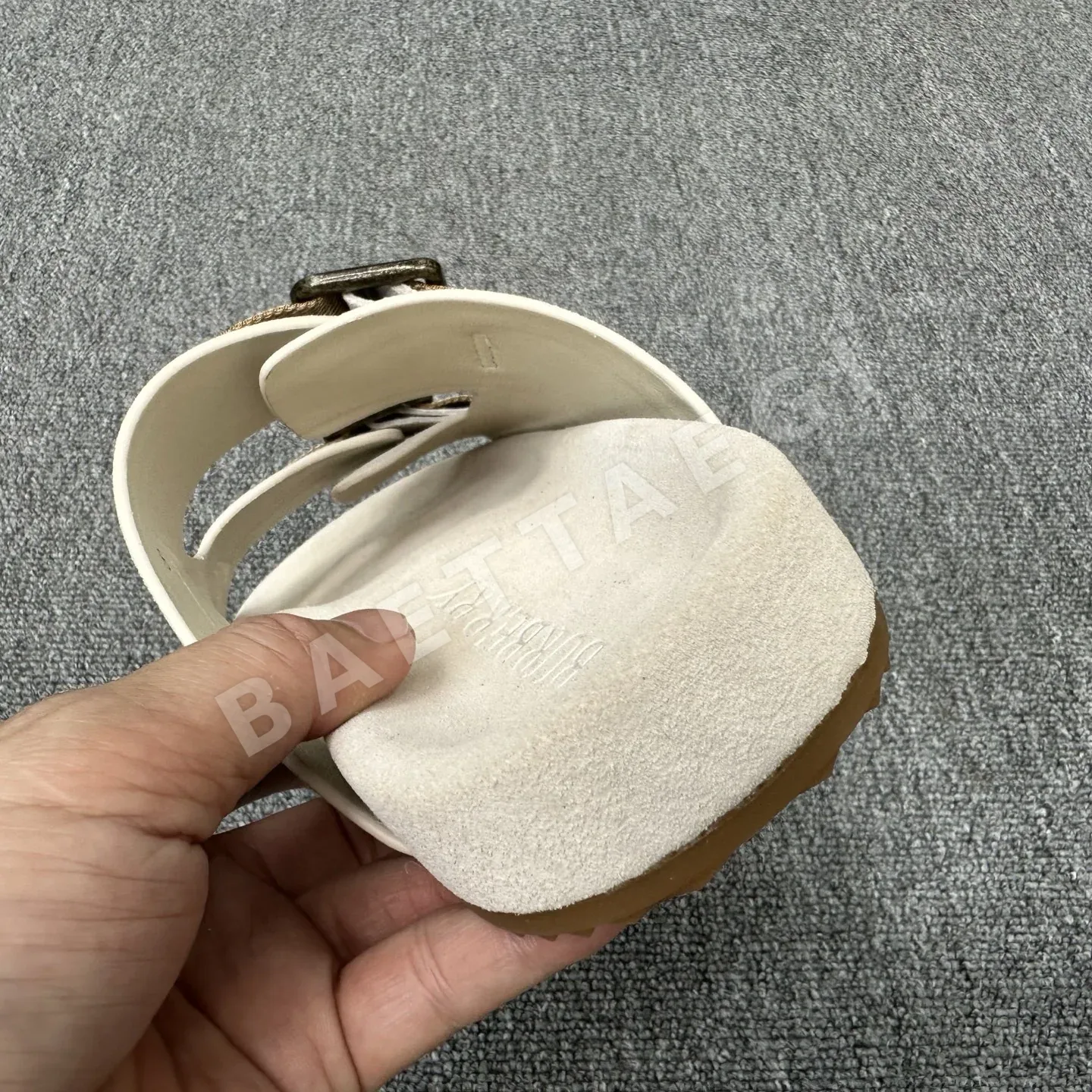 버버리 더블 스트랩 남성 슬리퍼 상세 이미지 8