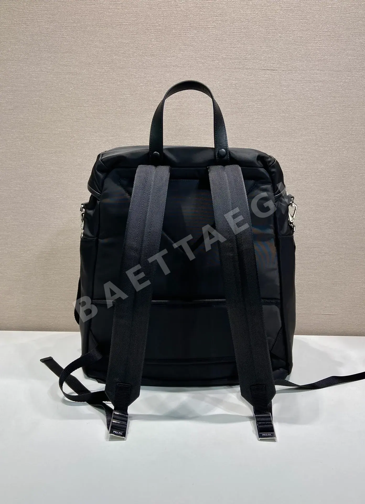 프라다 나일론 카프스킨 숄더백 2VZ108 A 상세 이미지 4