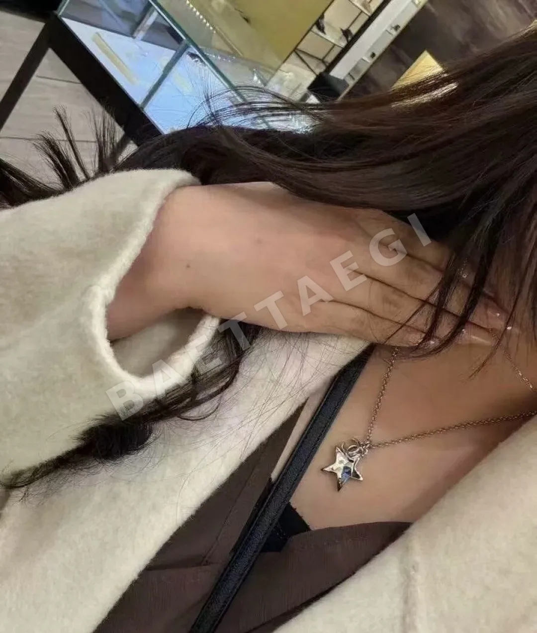 샤넬 파이브 포인티드 스타 더블 C 목걸이 상세 이미지 4