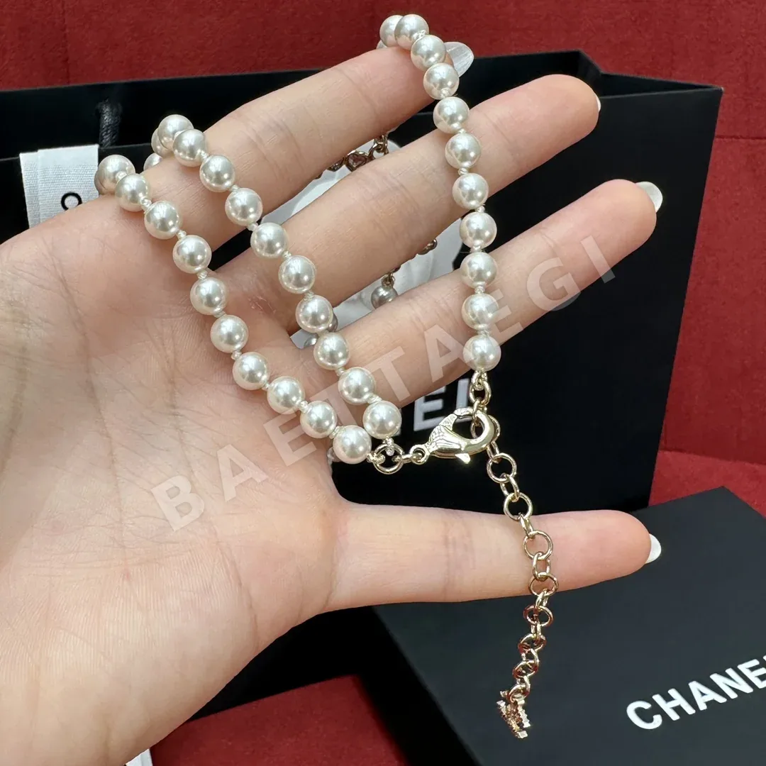 샤넬 하트 더블 C 다이아몬드 장식 더블 레이어 진주 목걸이 상세 이미지 4