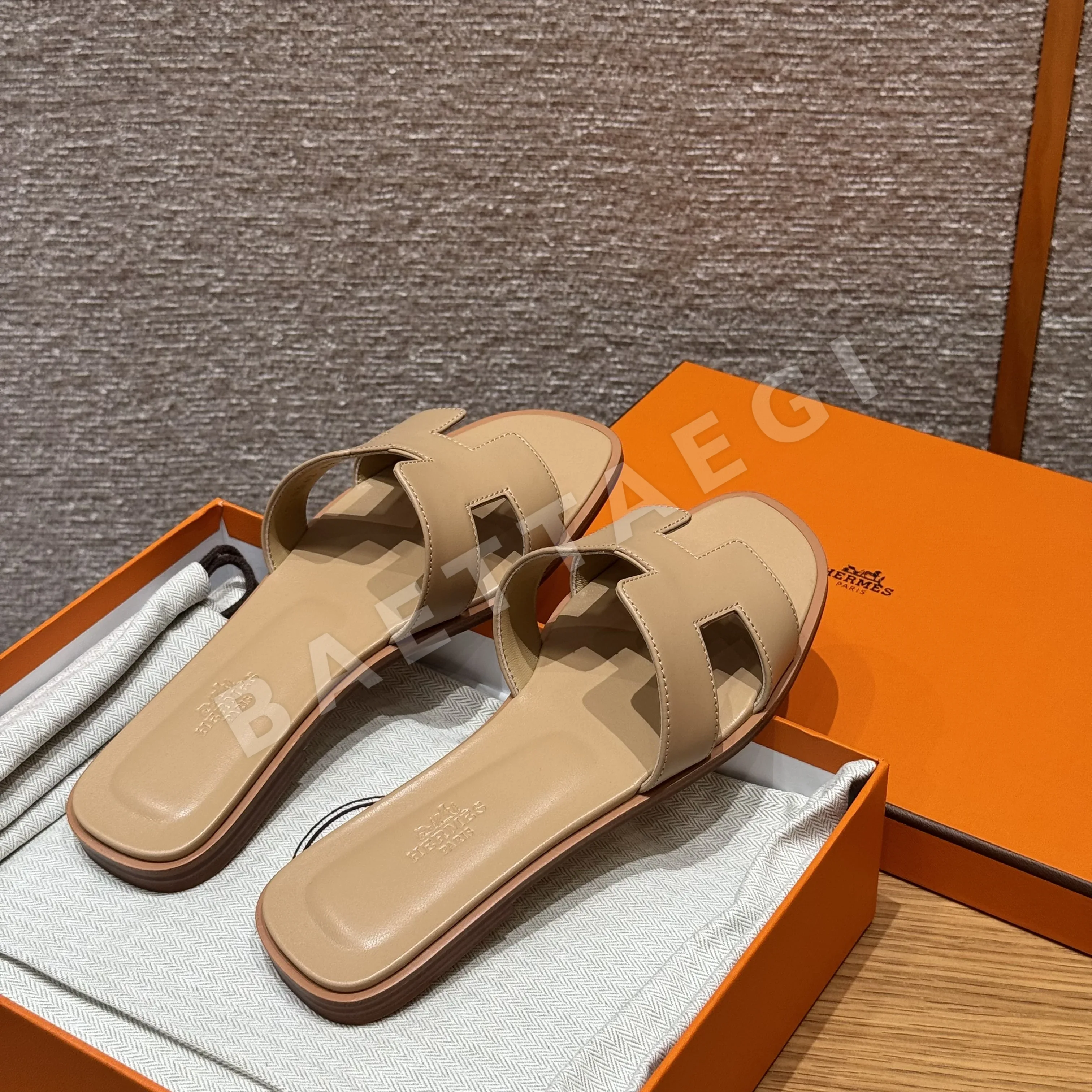 에르메스 오란 베이지 램스킨 슬리퍼 상세 이미지 11