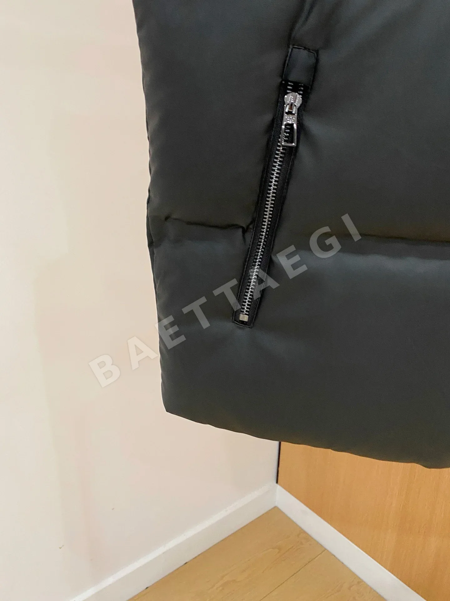 로로피아나 남성 다운 조끼 상세 이미지 9