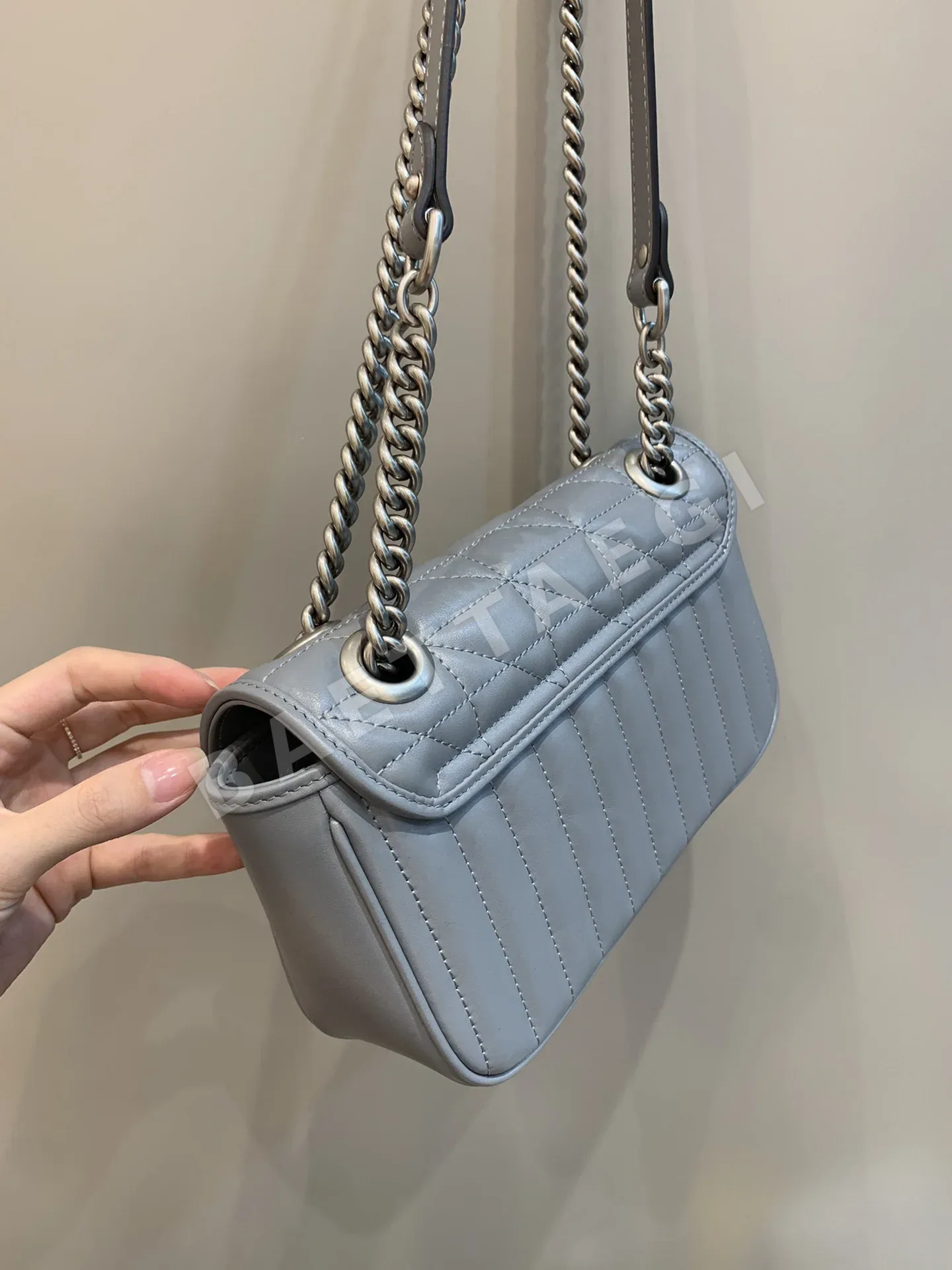 구찌 기하학적 다이아몬드 패턴 미니 가방 22CM446744 상세 이미지 9