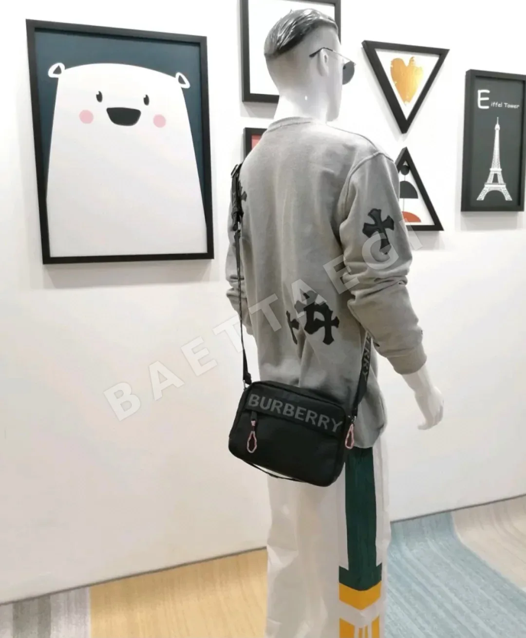 버버리 카메라 가방 상세 이미지 6