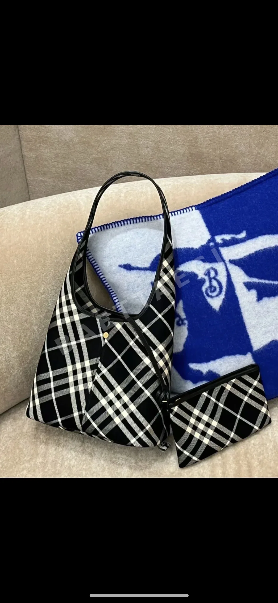 버버리 겨드랑이 겸용 핸드백 상세 이미지 6