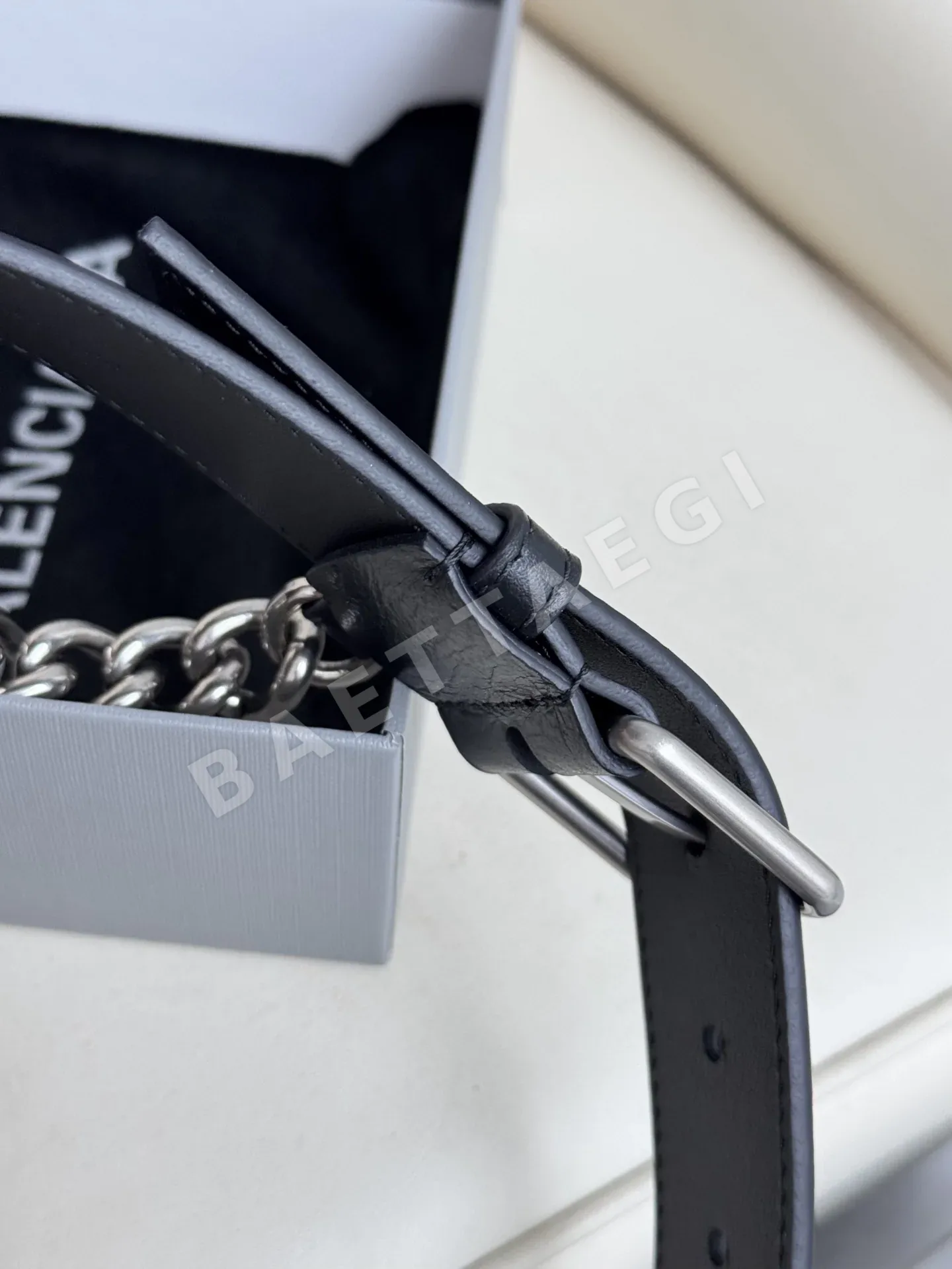 발렌시아가 카프스킨 가죽 벨트 상세 이미지 9