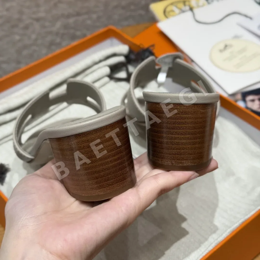에르메스 오아시스 샌들 베이지 가죽 하이힐 상세 이미지 9