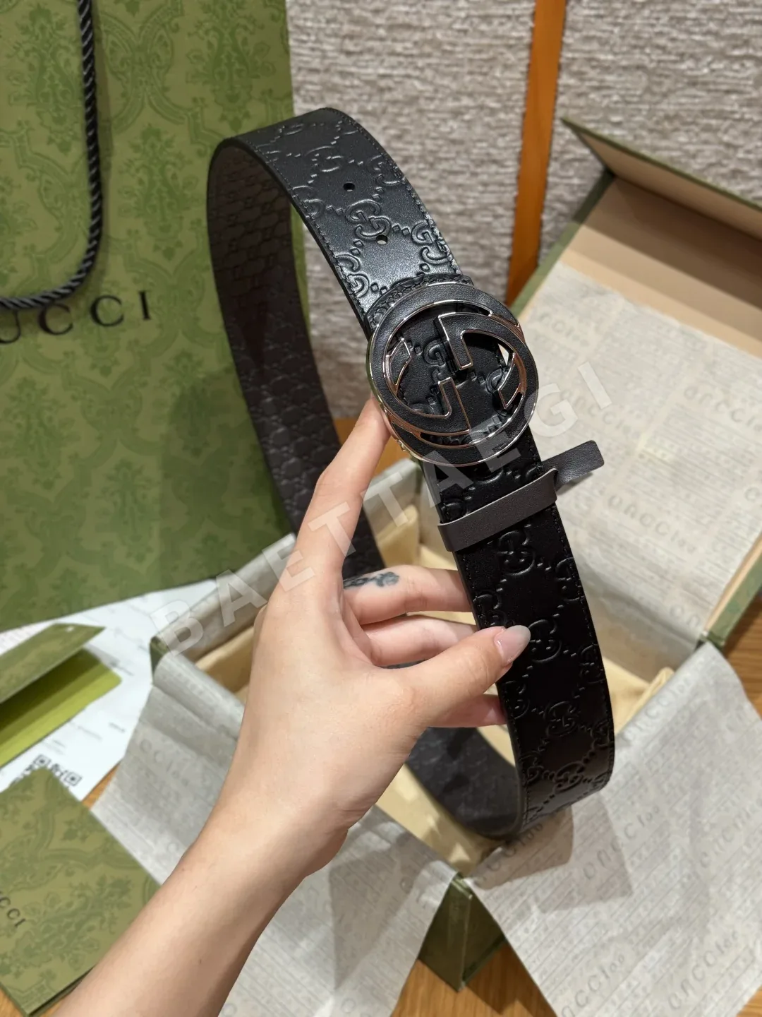 구찌 인터로킹 더블 G 버클 양면 소가죽 벨트 상세 이미지 3