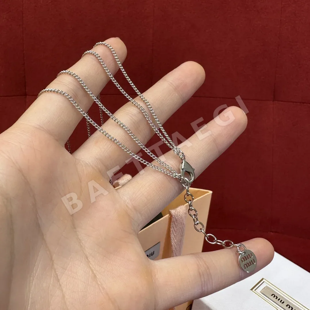 미우미우 더블 체인 레터 목걸이 상세 이미지 4