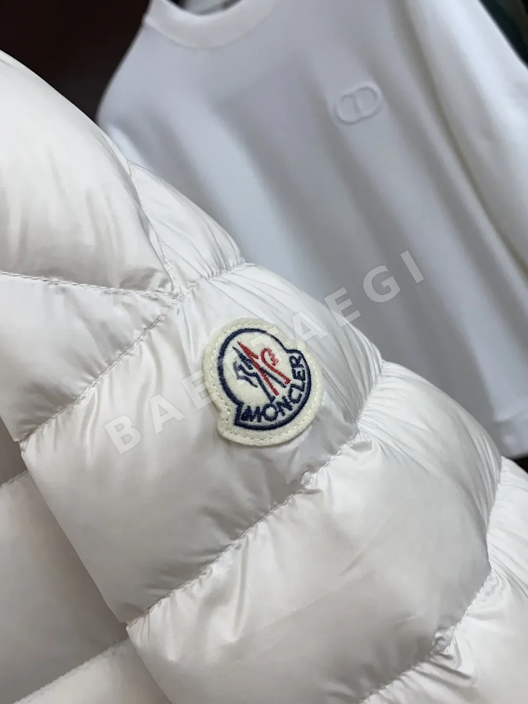 몽클레르 남성 후드 다운 패딩 재킷 상세 이미지 6