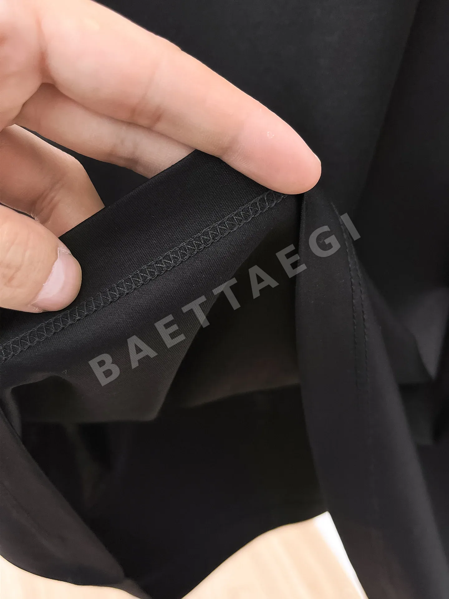 브루넬로쿠치넬리 남성 라운드넥 반팔 티셔츠 상세 이미지 6