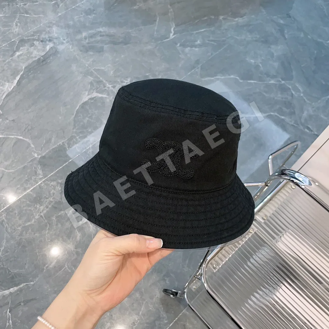 셀린느 워시드 코튼 버킷햇 상세 이미지 4